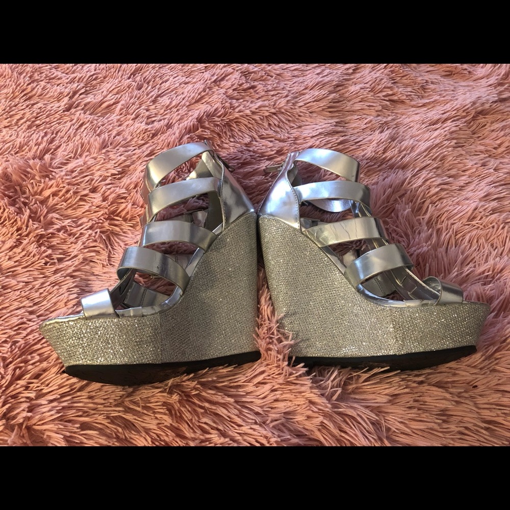 Wedges - Picture 2 of 4